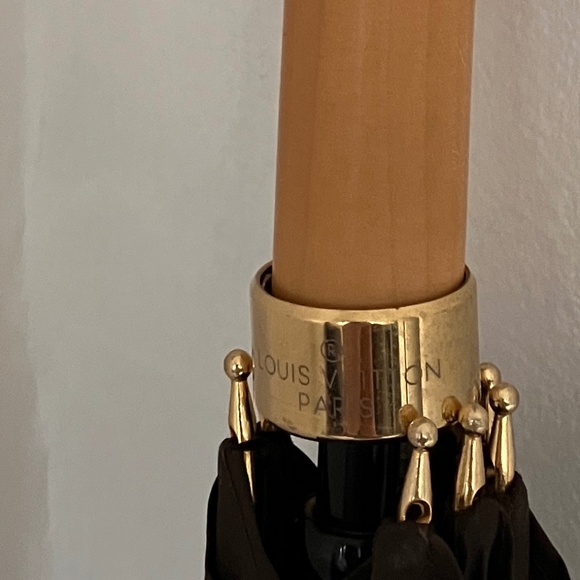 RARE LOUIS VUITTON & MURAKAMI CHERRY BLOSSOM UMBRELLA - Picture 3 of 16